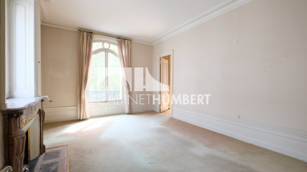 APPARTEMENT T7 A VENDRE - ST ETIENNE BADOUILL�RE - 216.31 m2 - 229�000�&euro;