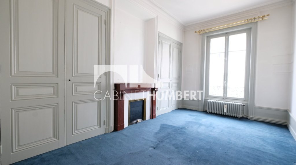 APPARTEMENT T7 A VENDRE - ST ETIENNE BADOUILL�RE - 216.31 m2 - 229�000�&euro;