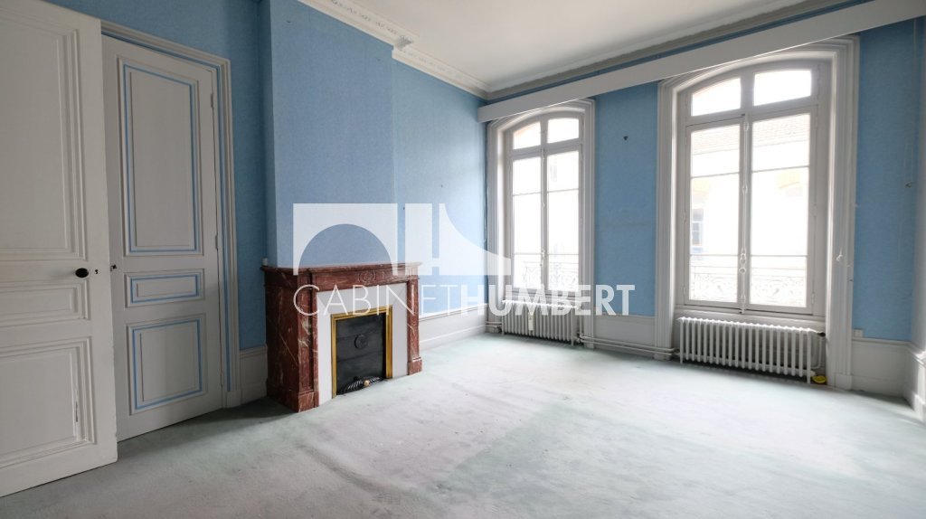 APPARTEMENT T7 A VENDRE - ST ETIENNE BADOUILL�RE - 216.31 m2 - 229�000�&euro;