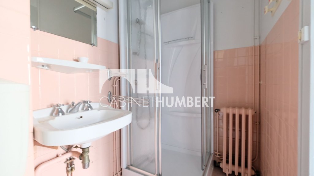 APPARTEMENT T7 A VENDRE - ST ETIENNE BADOUILL�RE - 216.31 m2 - 229�000�&euro;