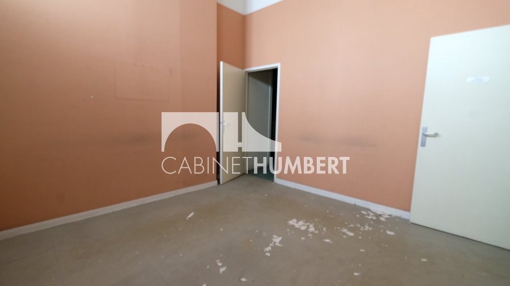 APPARTEMENT T7 A VENDRE - ST ETIENNE BADOUILLÈRE - 167.71 m2 - 99 000 &euro;