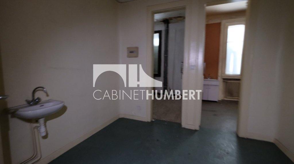 APPARTEMENT T7 A VENDRE - ST ETIENNE BADOUILLÈRE - 167.71 m2 - 99 000 &euro;