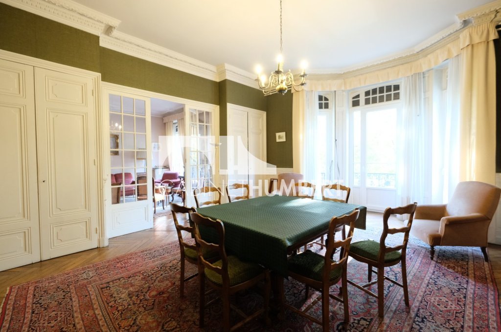 APPARTEMENT T7 A VENDRE - ST ETIENNE CENTRE VILLE - 231.32 m2 - 249000€