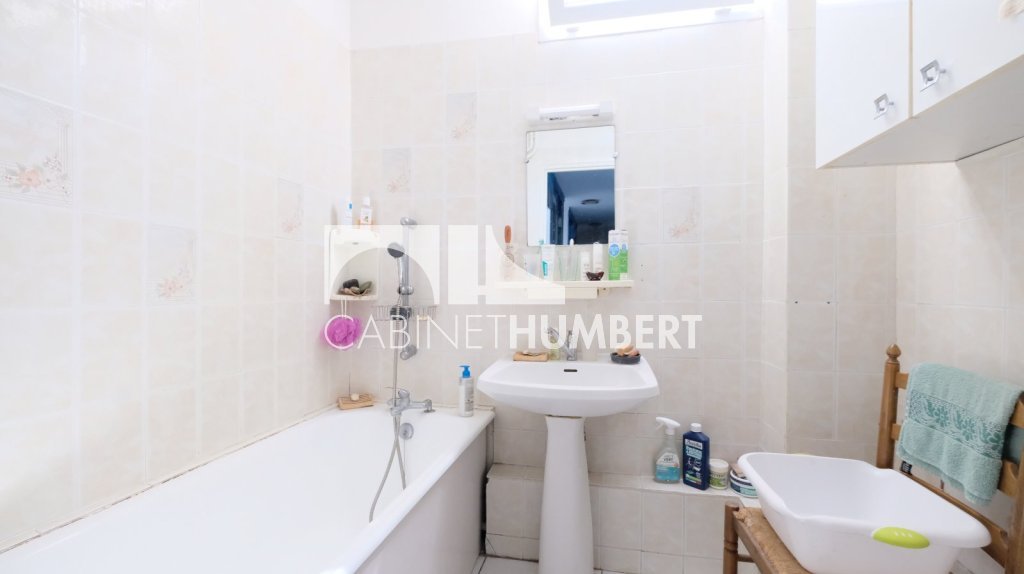 APPARTEMENT T7 A VENDRE - ST ETIENNE LA MÉTARE - 125.91 m2 - 95 000 &euro;