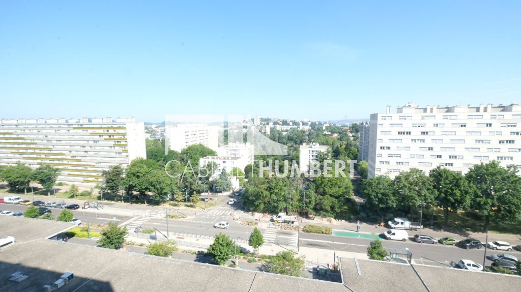 APPARTEMENT T7 A VENDRE - ST ETIENNE LA MÉTARE - 125.91 m2 - 95 000 &euro;
