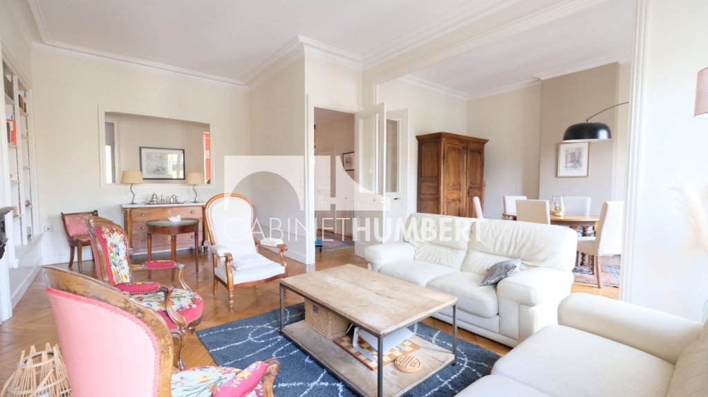 APPARTEMENT T8 A VENDRE - ST ETIENNE CENTRE VILLE - 191 m2 - 310�000�&euro;