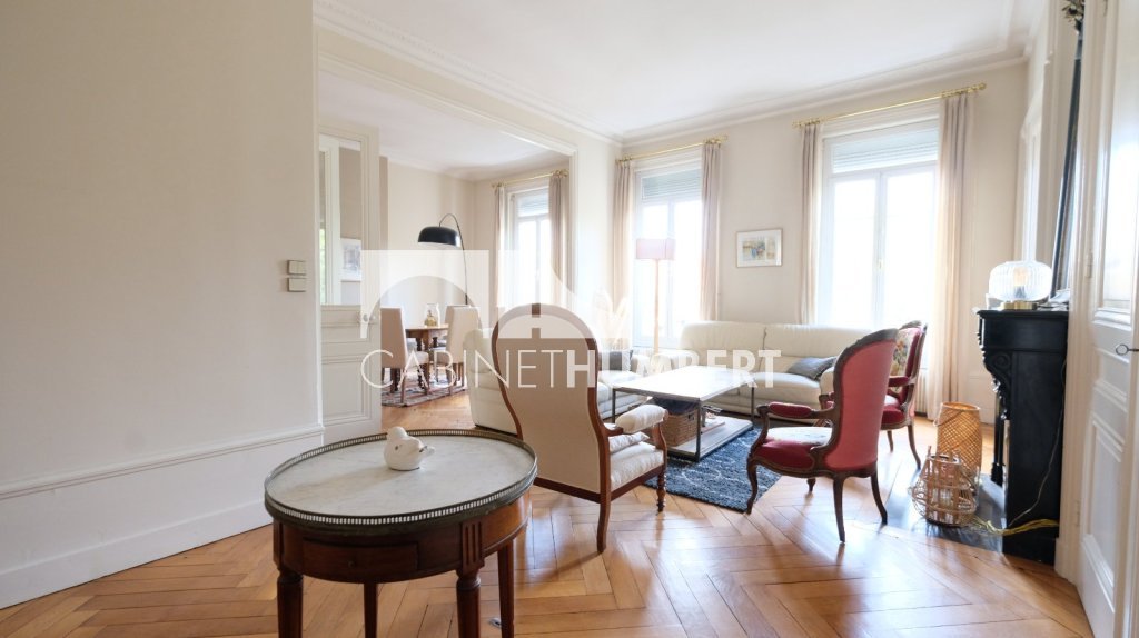 APPARTEMENT T8 A VENDRE - ST ETIENNE CENTRE VILLE - 191 m2 - 310�000�&euro;