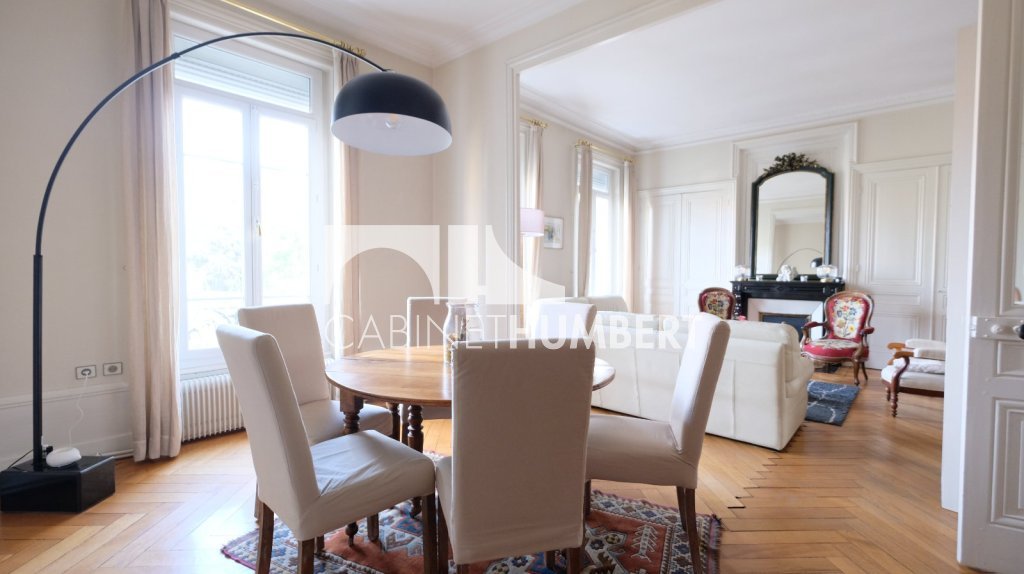 APPARTEMENT T8 A VENDRE - ST ETIENNE CENTRE VILLE - 191 m2 - 310�000�&euro;
