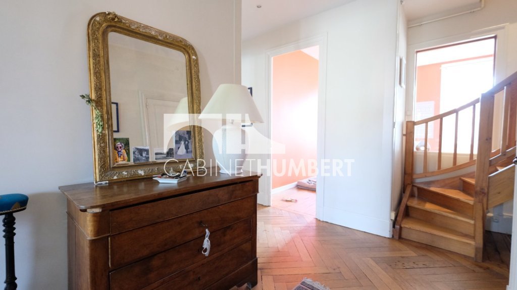 APPARTEMENT T8 A VENDRE - ST ETIENNE CENTRE VILLE - 191 m2 - 310�000�&euro;