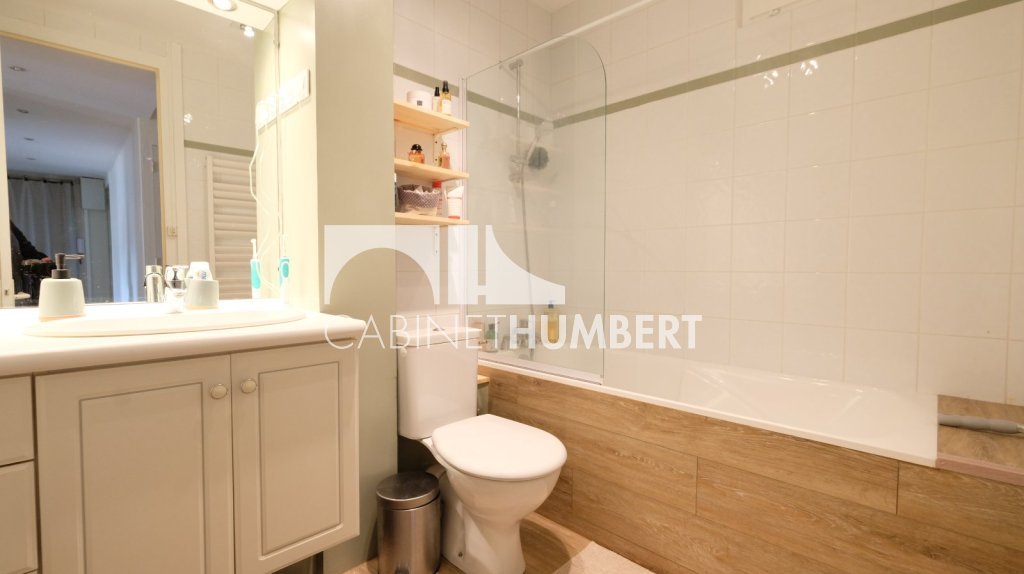 APPARTEMENT T8 A VENDRE - ST ETIENNE CENTRE VILLE - 191 m2 - 310�000�&euro;