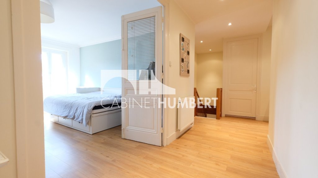 APPARTEMENT T8 A VENDRE - ST ETIENNE CENTRE VILLE - 191 m2 - 310�000�&euro;